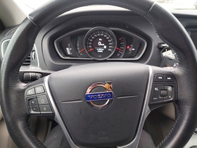 Volvo V40 Cross Country vaihtoauto