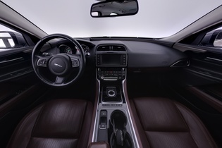 Jaguar XE vaihtoauto