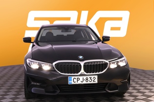BMW 330 vaihtoauto