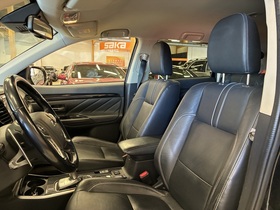 Mitsubishi Outlander vaihtoauto