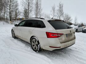 Skoda Superb vaihtoauto