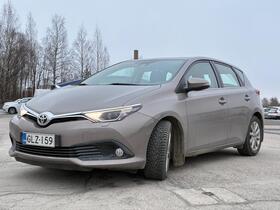 Toyota Auris vaihtoauto