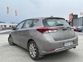 Toyota Auris vaihtoauto