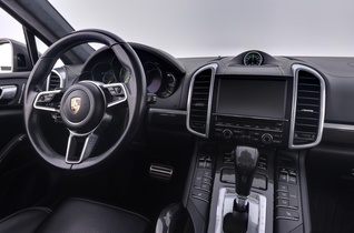 Porsche Cayenne vaihtoauto