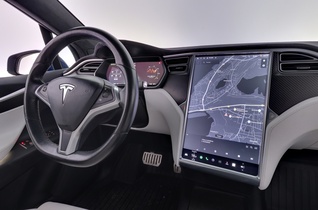 Tesla Model X vaihtoauto