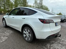 Tesla Model Y vaihtoauto