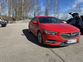 Opel Insignia vaihtoauto