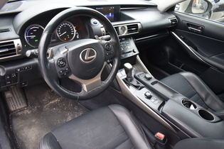Lexus IS vaihtoauto
