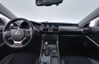 Lexus IS vaihtoauto