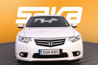 Honda Accord vaihtoauto