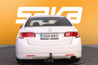 Honda Accord vaihtoauto