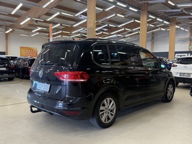 Volkswagen Touran vaihtoauto