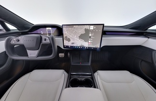 Tesla Model S vaihtoauto