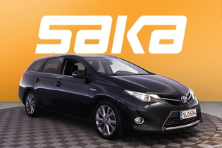 Toyota Auris vaihtoauto