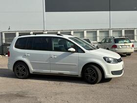 Volkswagen Touran vaihtoauto