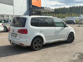 Volkswagen Touran vaihtoauto