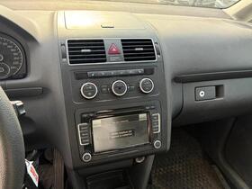 Volkswagen Touran vaihtoauto
