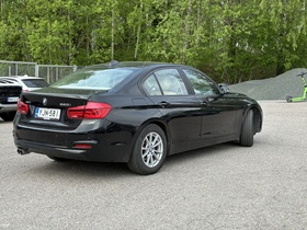 BMW 320 vaihtoauto