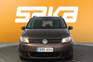 Volkswagen Touran vaihtoauto