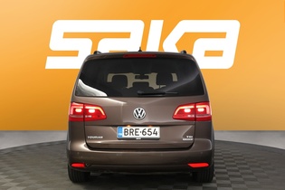 Volkswagen Touran vaihtoauto