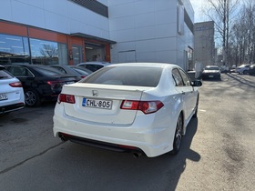 Honda Accord vaihtoauto