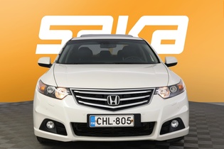 Honda Accord vaihtoauto