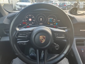 Porsche Taycan vaihtoauto