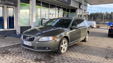 Volvo V70 vaihtoauto