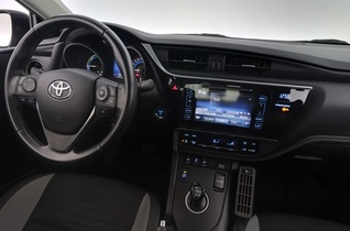 Toyota Auris vaihtoauto