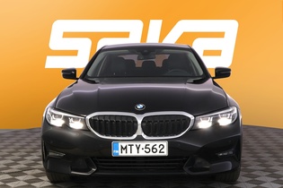 BMW 330 vaihtoauto