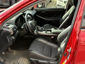 Lexus IS vaihtoauto