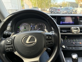 Lexus IS vaihtoauto