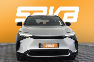 Toyota bZ4X vaihtoauto