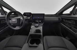 Toyota bZ4X vaihtoauto