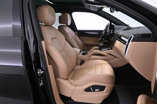 Porsche Cayenne vaihtoauto