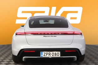 Porsche Taycan vaihtoauto