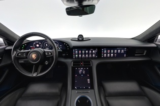 Porsche Taycan vaihtoauto