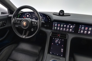 Porsche Taycan vaihtoauto