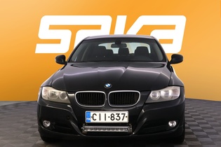 BMW 320 vaihtoauto