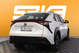 Toyota bZ4X vaihtoauto