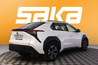 Toyota bZ4X vaihtoauto