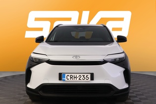 Toyota bZ4X vaihtoauto