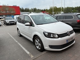 Volkswagen Touran vaihtoauto