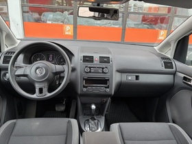 Volkswagen Touran vaihtoauto