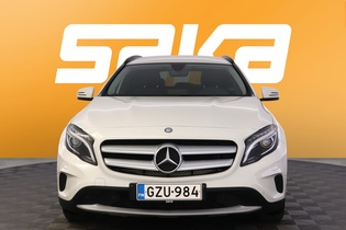 Mercedes-Benz GLA vaihtoauto