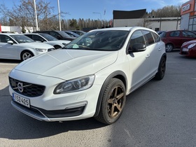 Volvo V60 Cross Country vaihtoauto