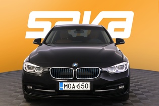 BMW 330 vaihtoauto
