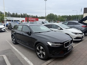 Volvo V60 Cross Country vaihtoauto