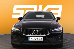 Volvo V60 Cross Country vaihtoauto