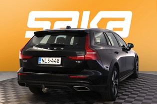 Volvo V60 Cross Country vaihtoauto